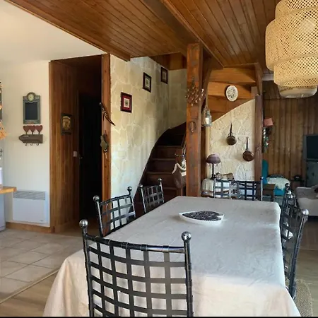 Chalet A Sauze Proche Des Pistes Pour 10 Personnes 샬레